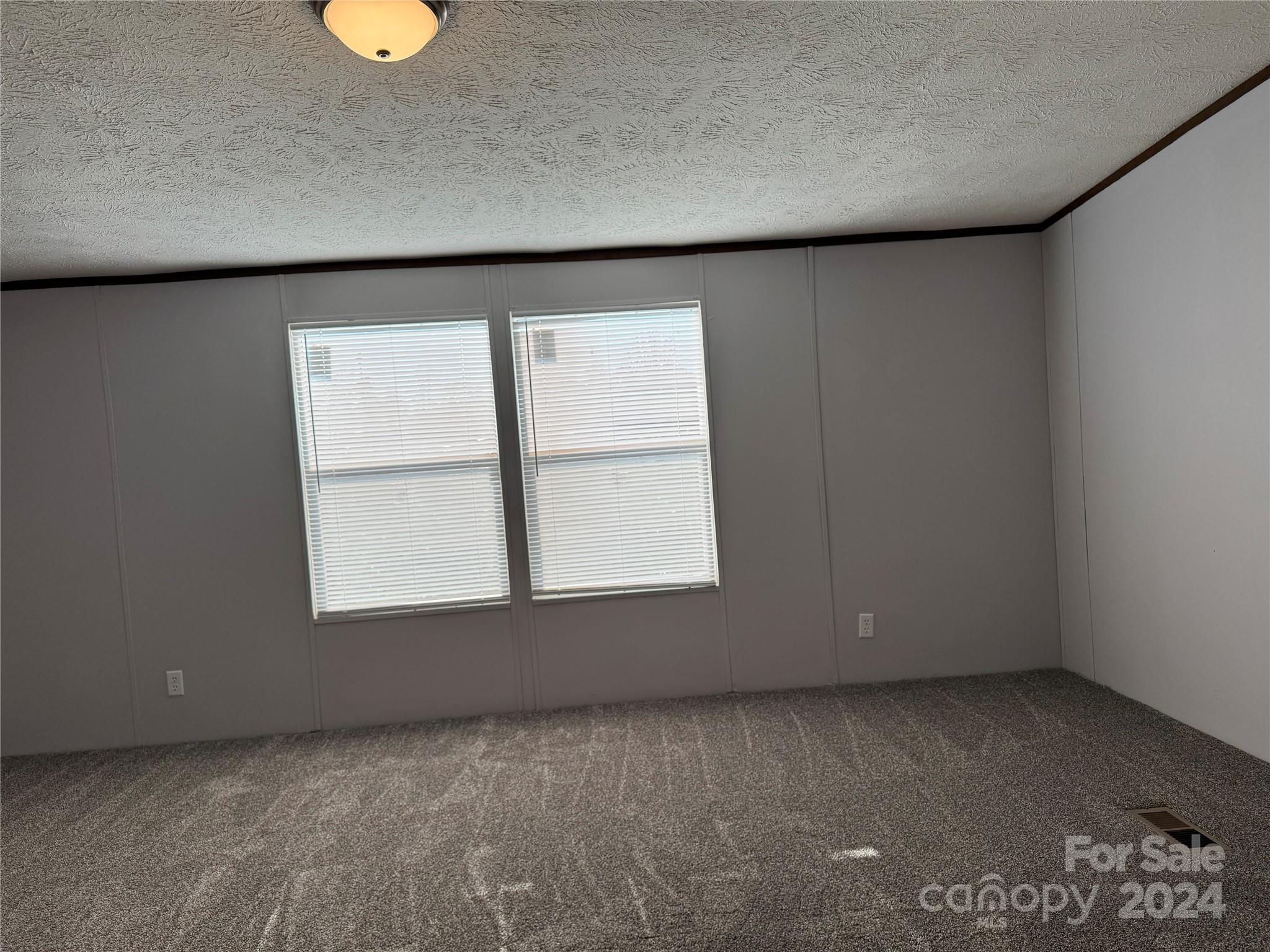 419 Davis Road Property Photo 15
