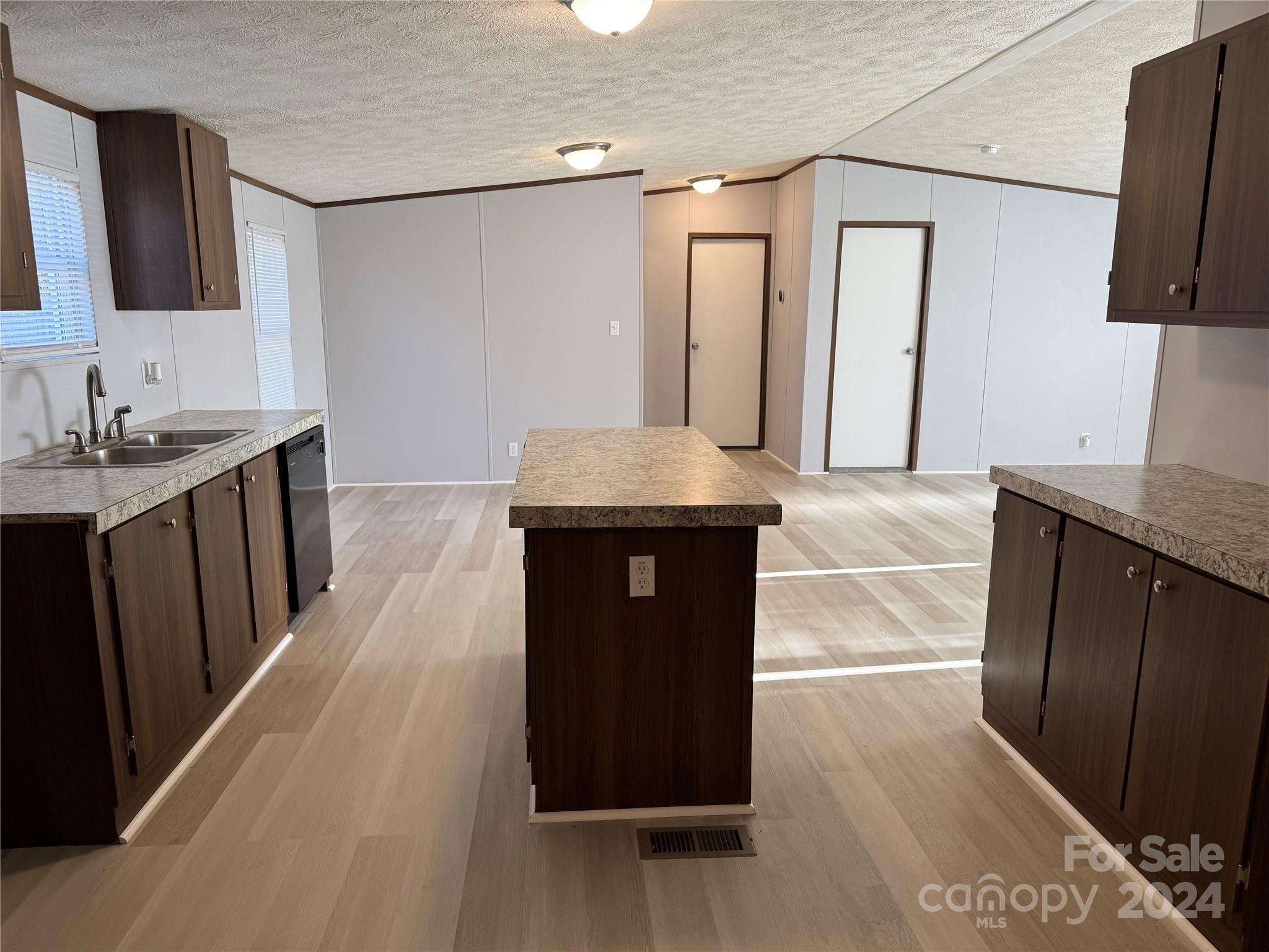 419 Davis Road Property Photo 16