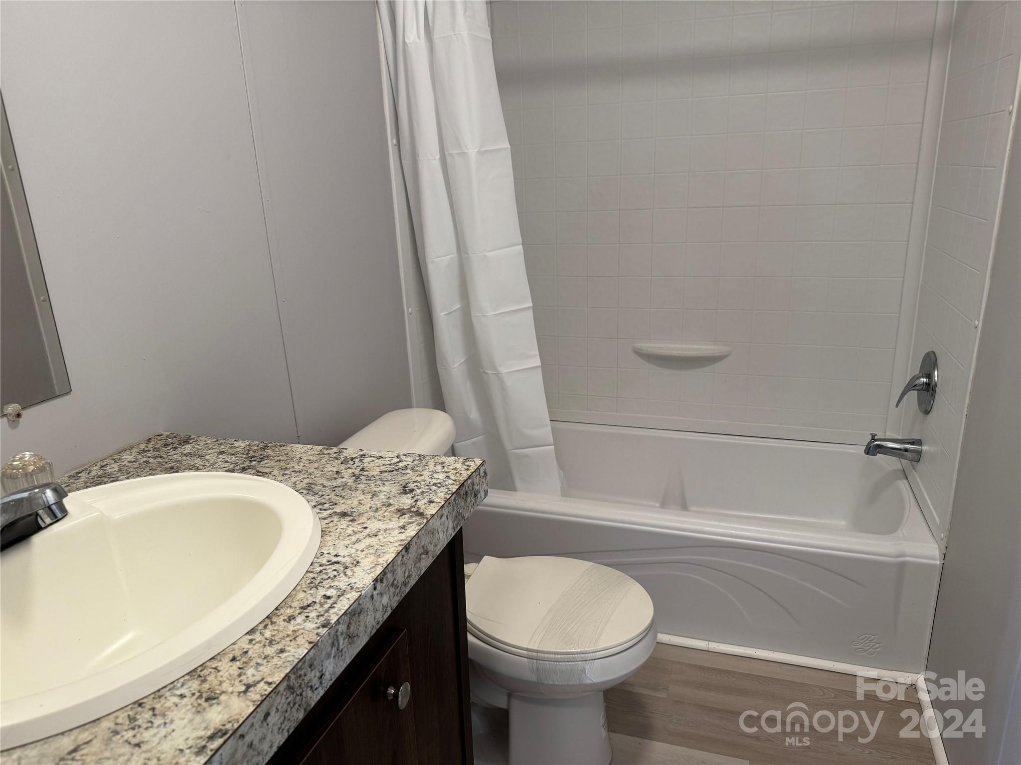 419 Davis Road Property Photo 18