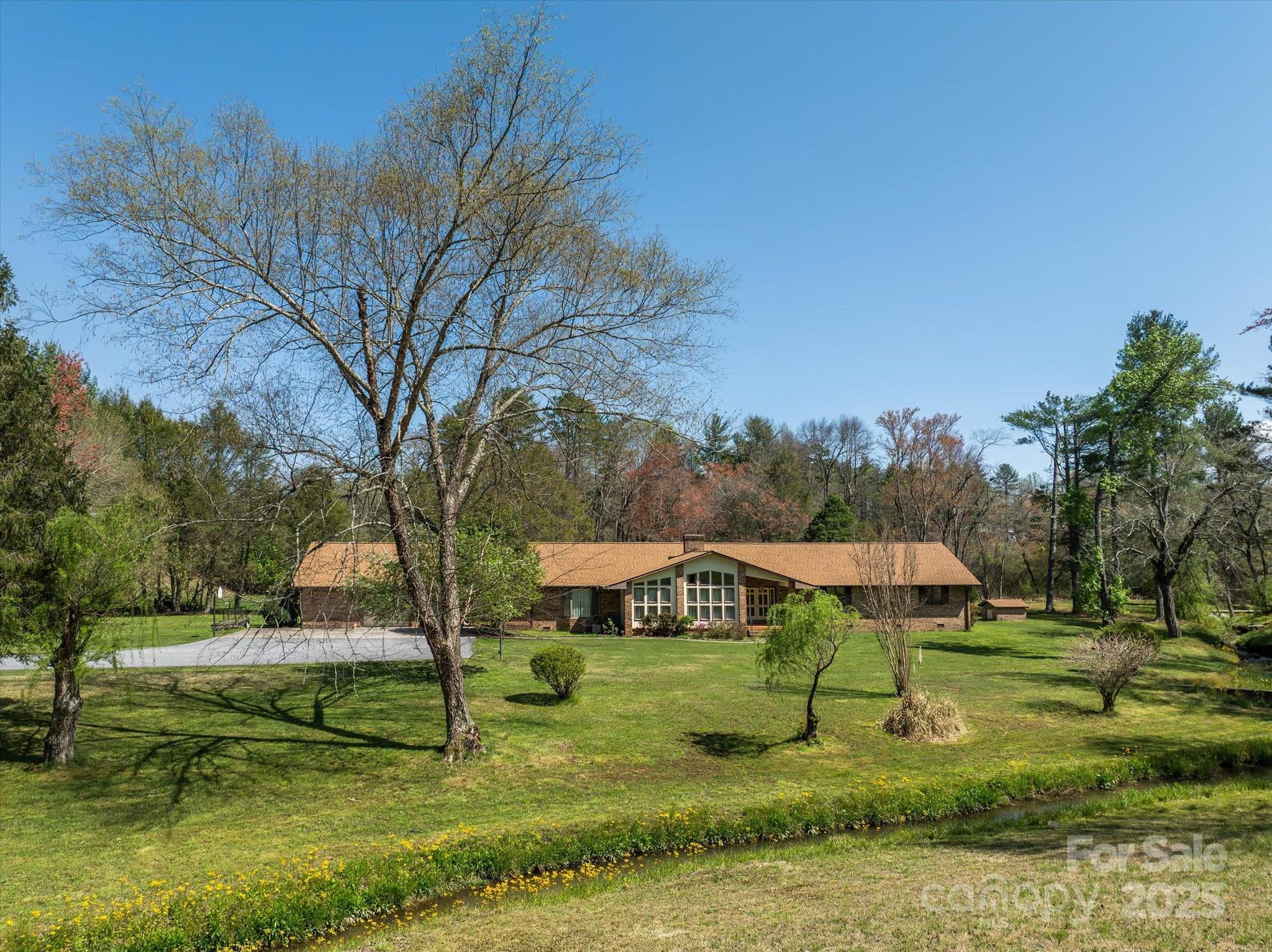 Benton Hills Real Estate Listings Main Image
