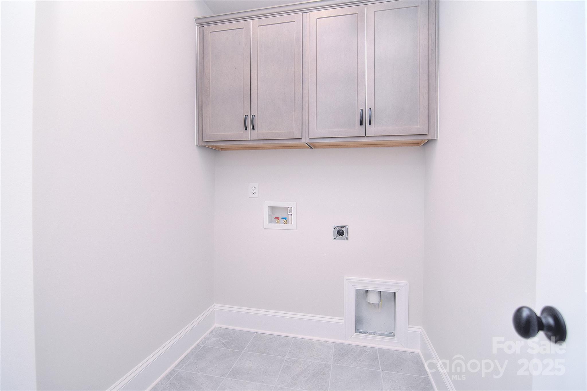 1374 Cedardale Lane 33 Property Photo 28