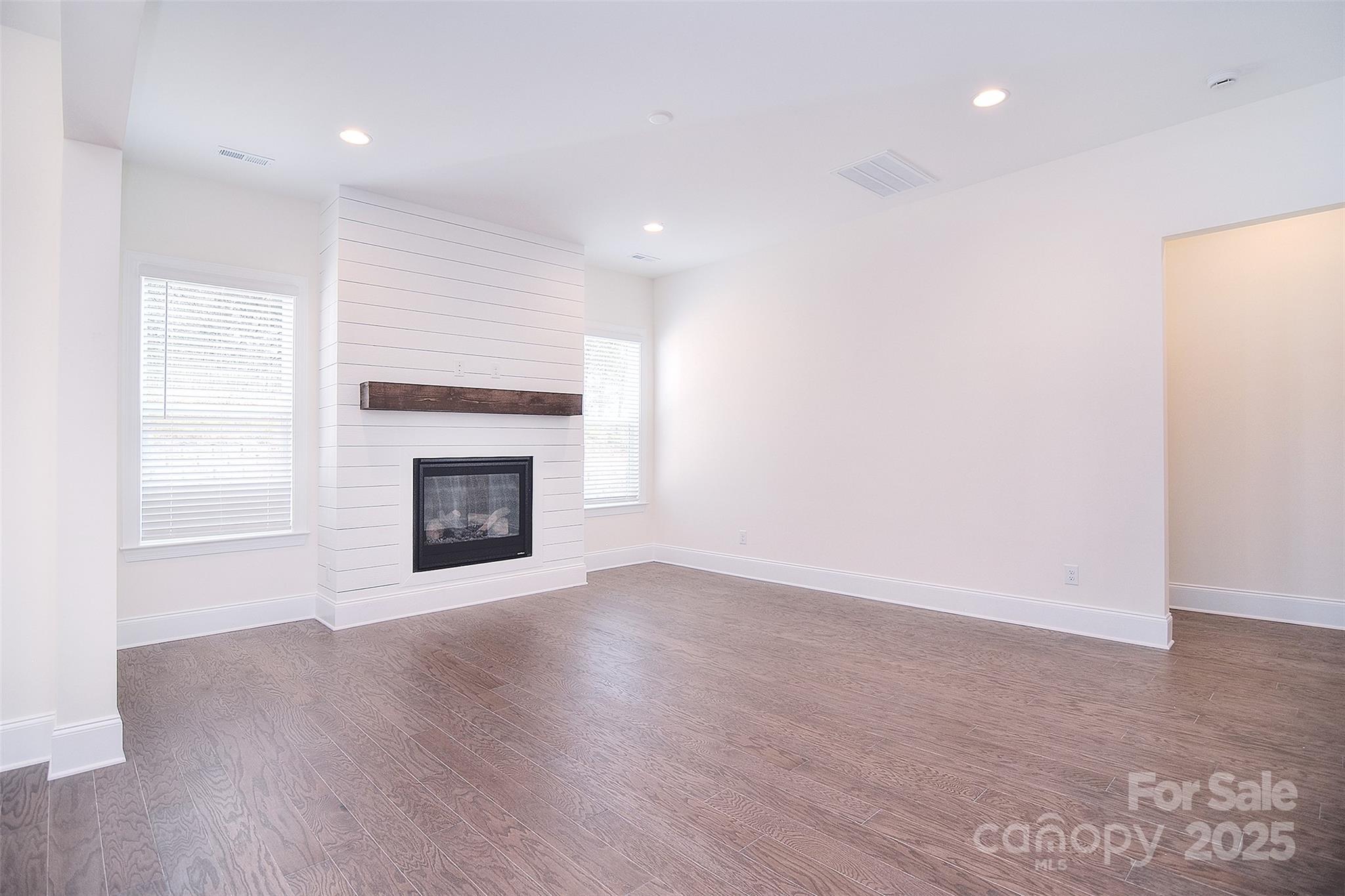 1364 Cedardale Lane Property Photo 17