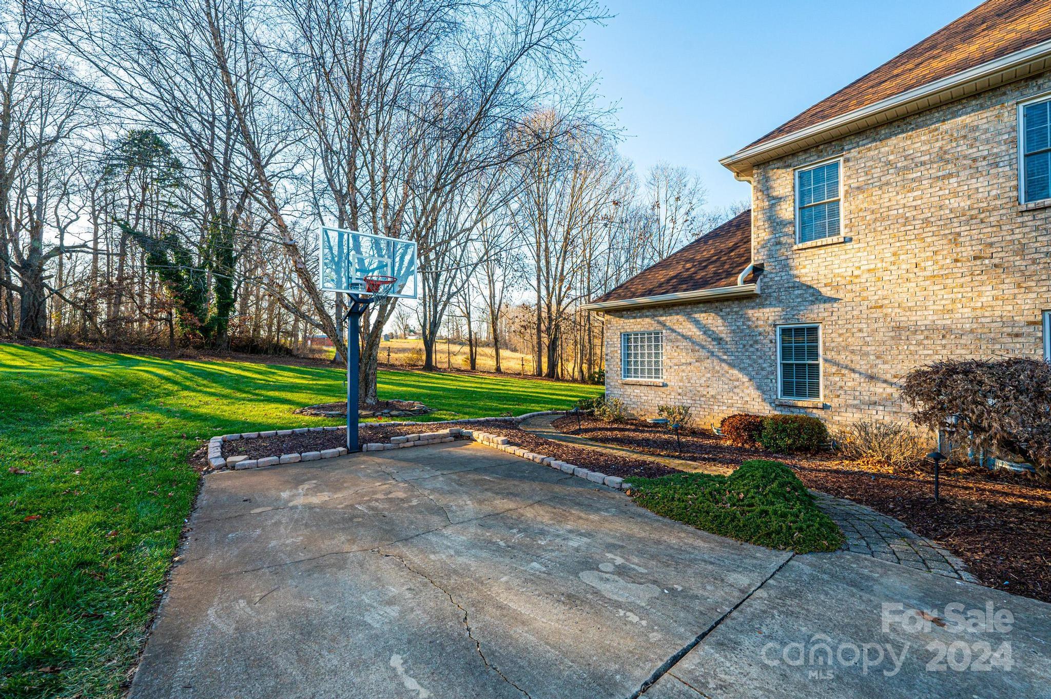 1107 Fox Chase Drive Property Photo 42
