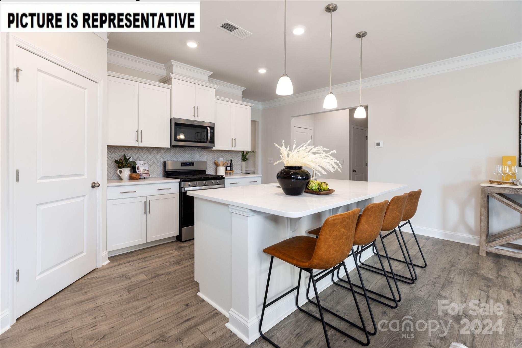 104 Ari Avenue Property Photo 8