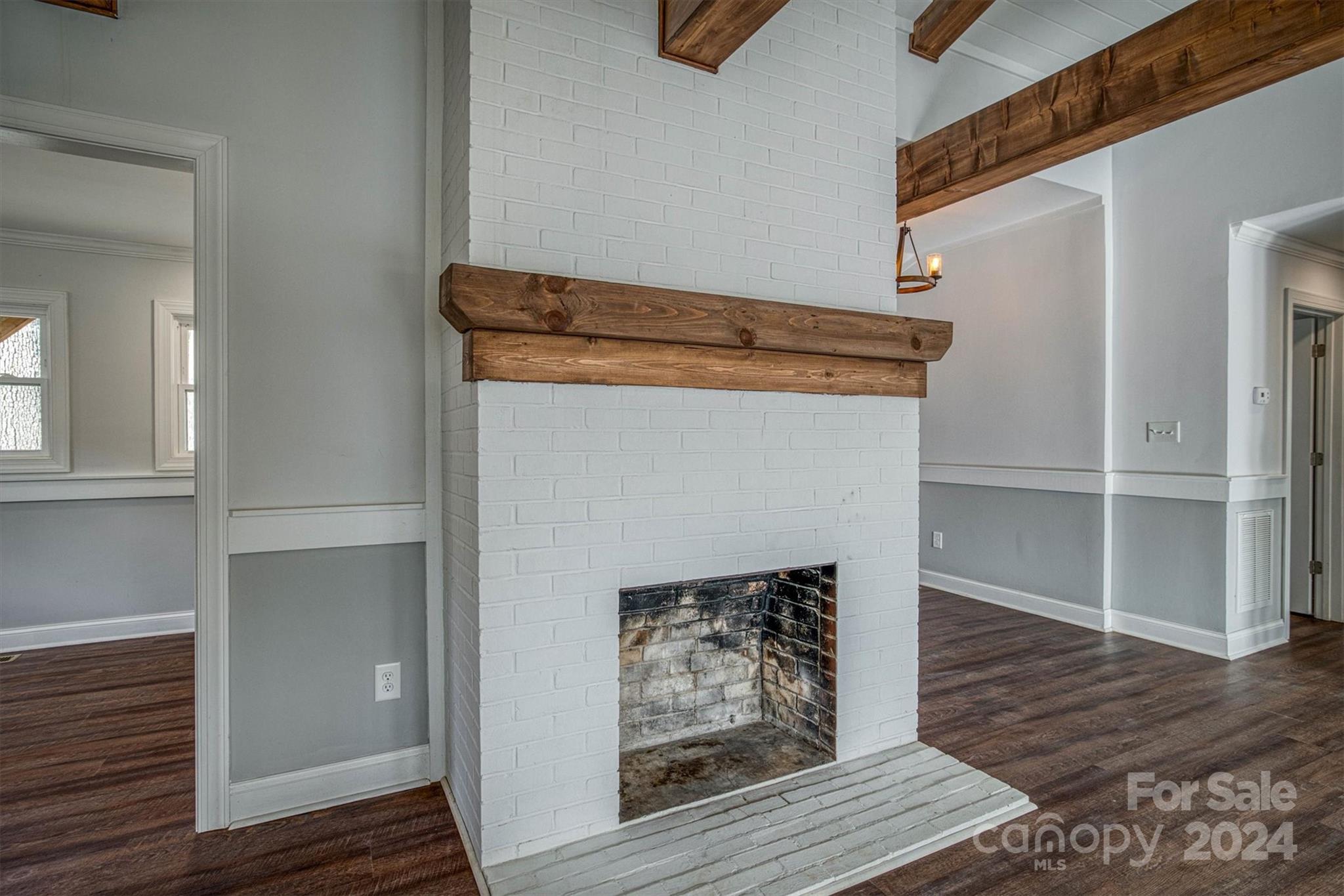 223 West Park Drive Property Photo 11