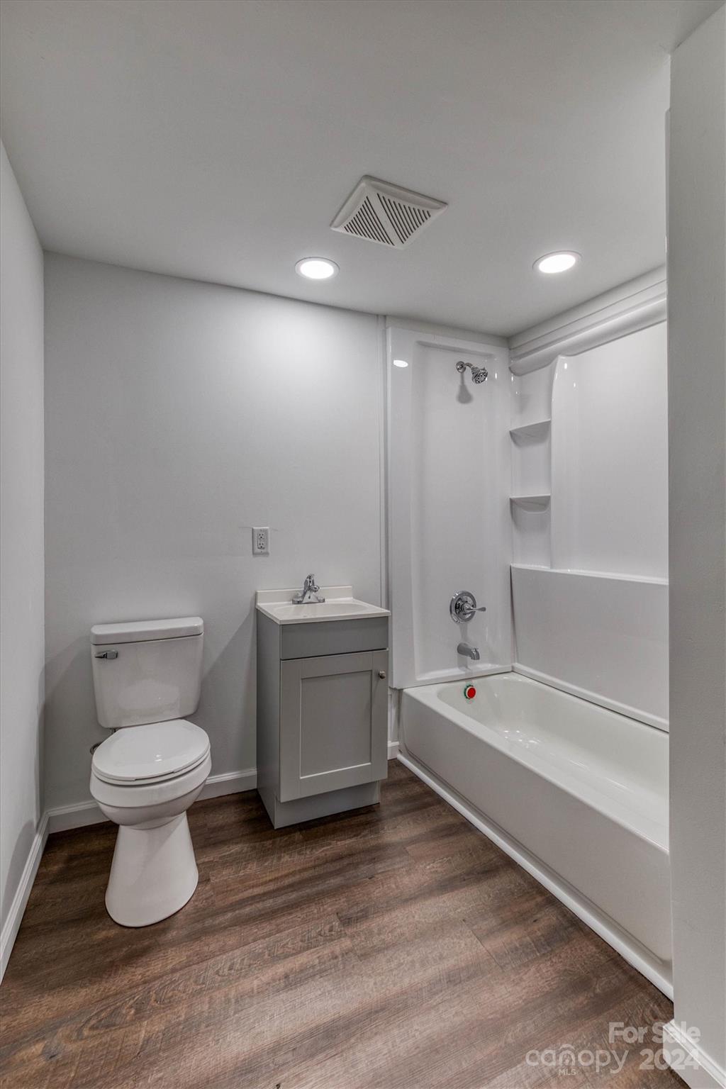 223 West Park Drive Property Photo 28
