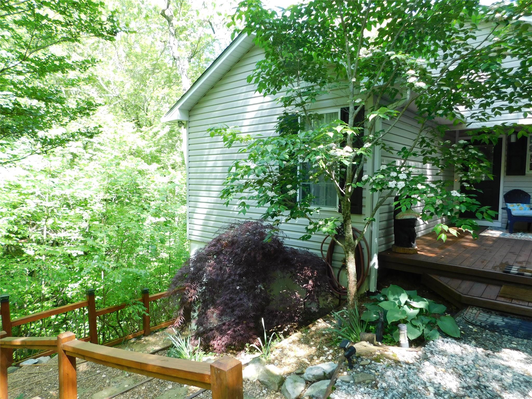 554 Pisgah Forest Drive Property Photo 6