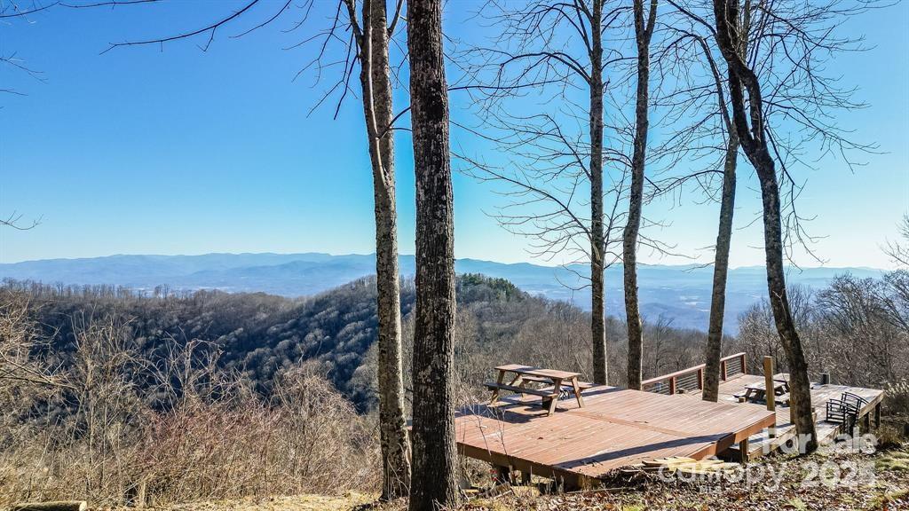 2530 Secluded Valley Road Property Photo 14