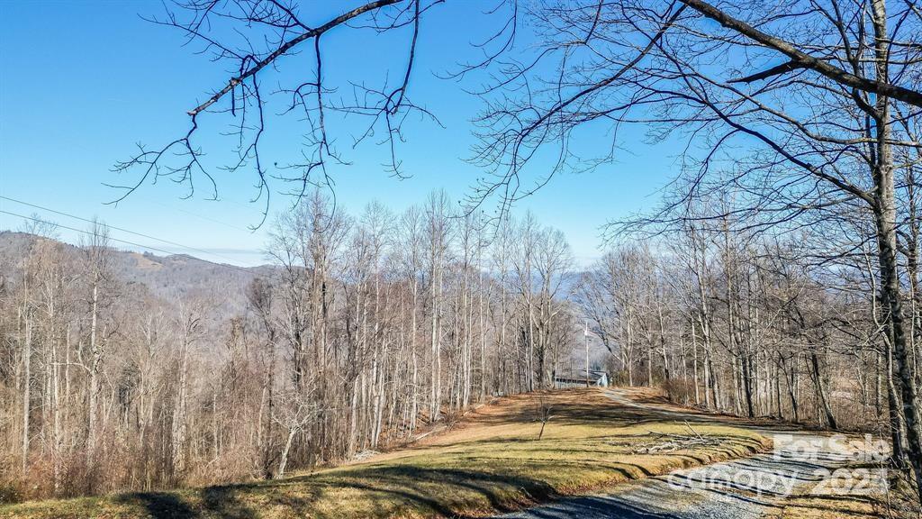 2530 Secluded Valley Road Property Photo 23