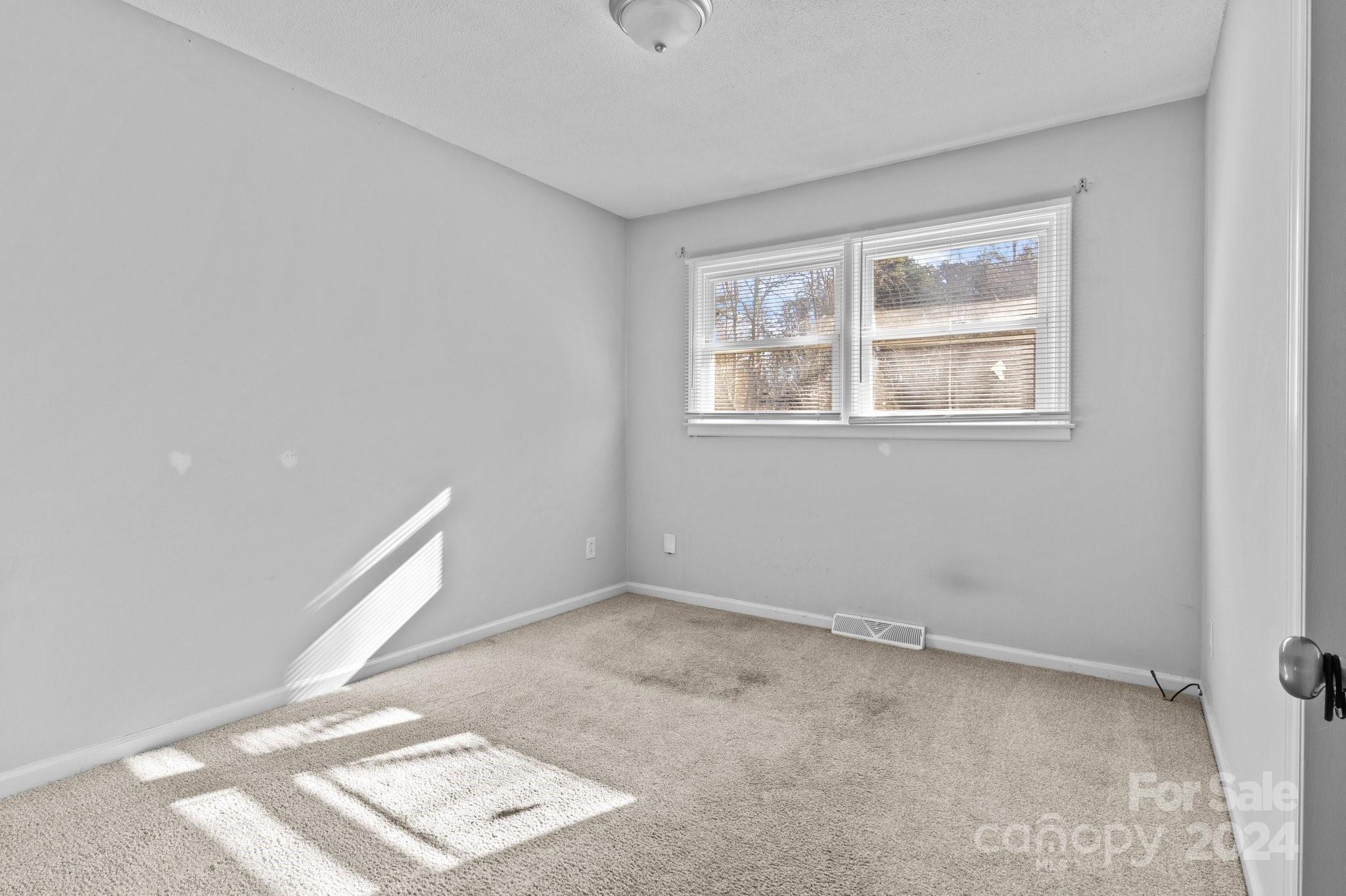 800 Peachtree Road Property Photo 7