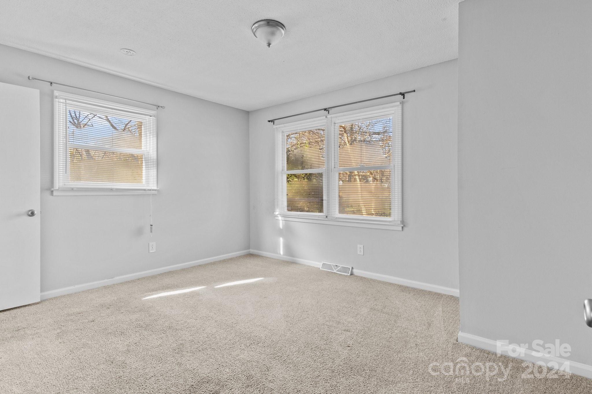 800 Peachtree Road Property Photo 9
