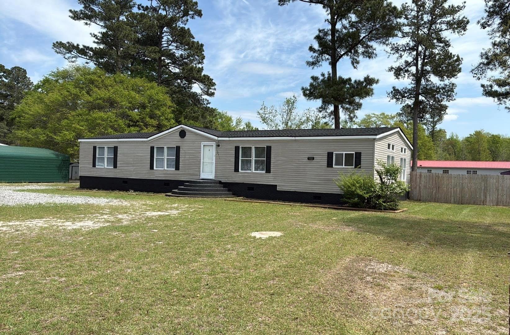 16781 Sanders Circle Property Photo