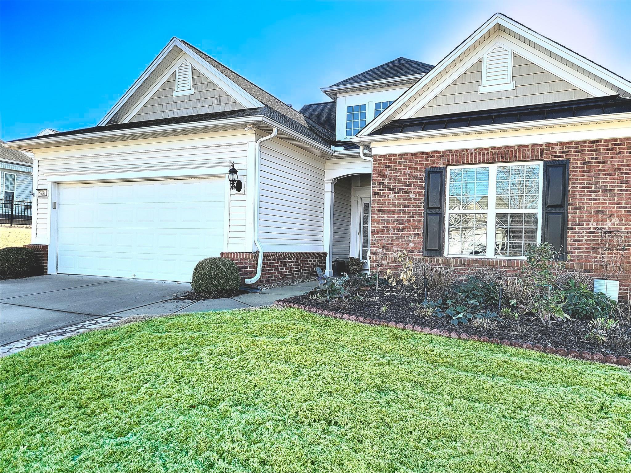 5981 Bison Court Property Photo 2