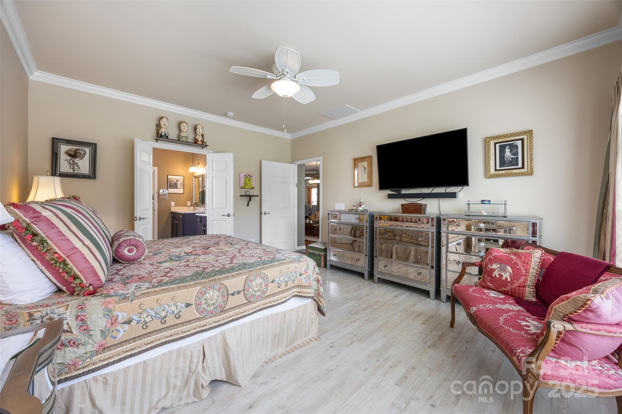5981 Bison Court Property Photo 22