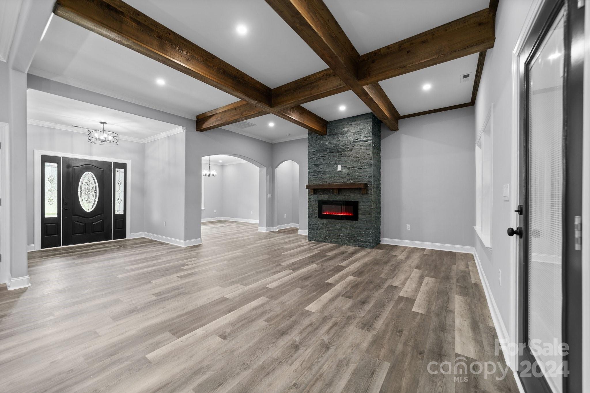 2694 Woodcrest Drive Property Photo 10