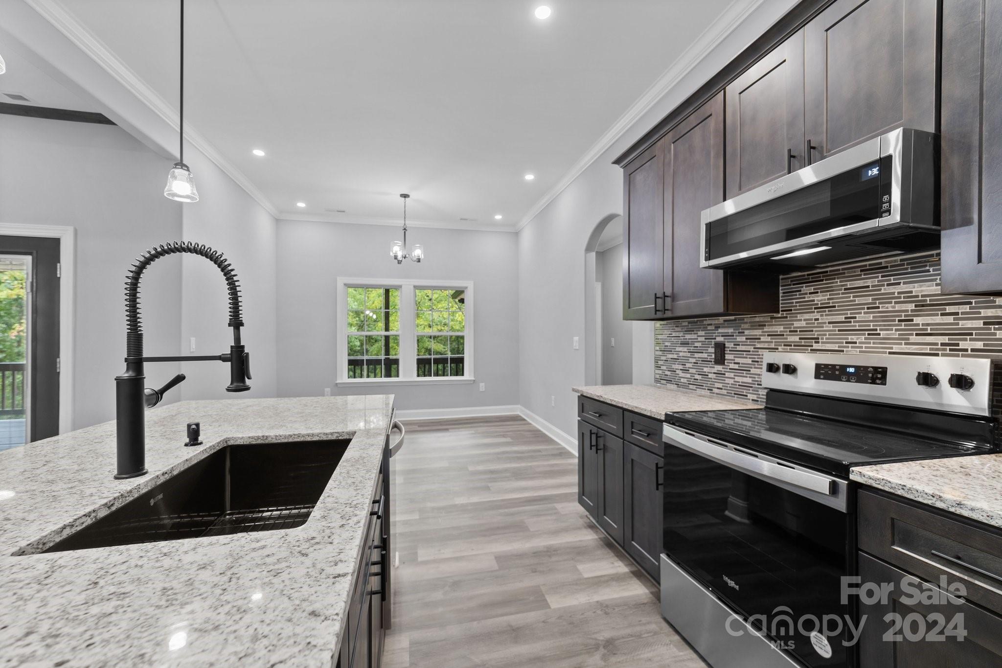 2694 Woodcrest Drive Property Photo 17