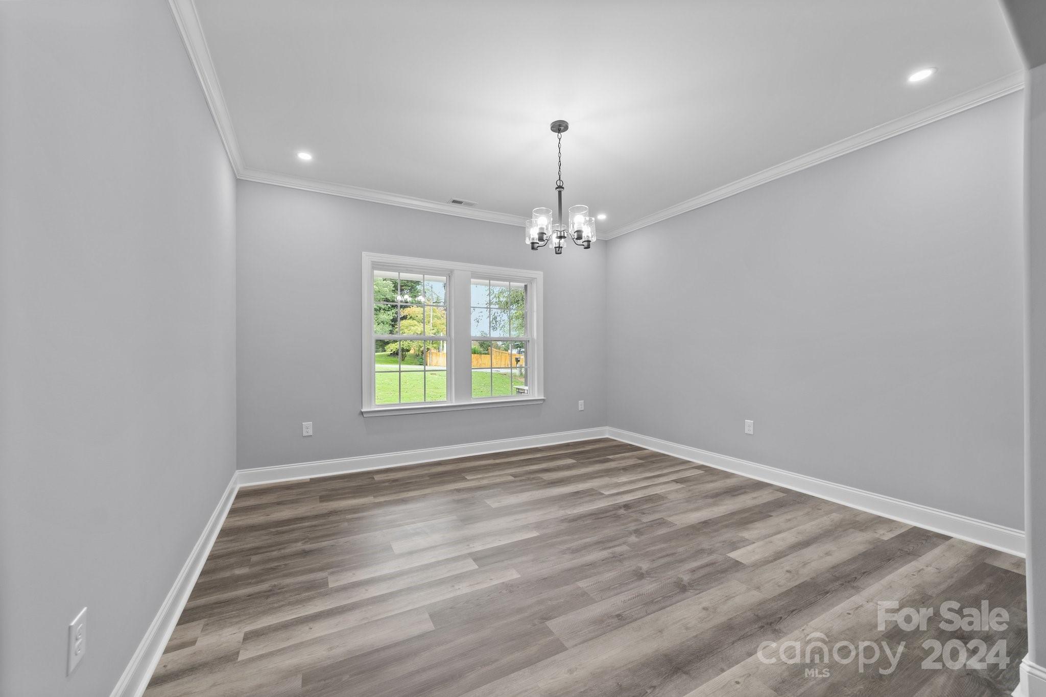 2694 Woodcrest Drive Property Photo 22
