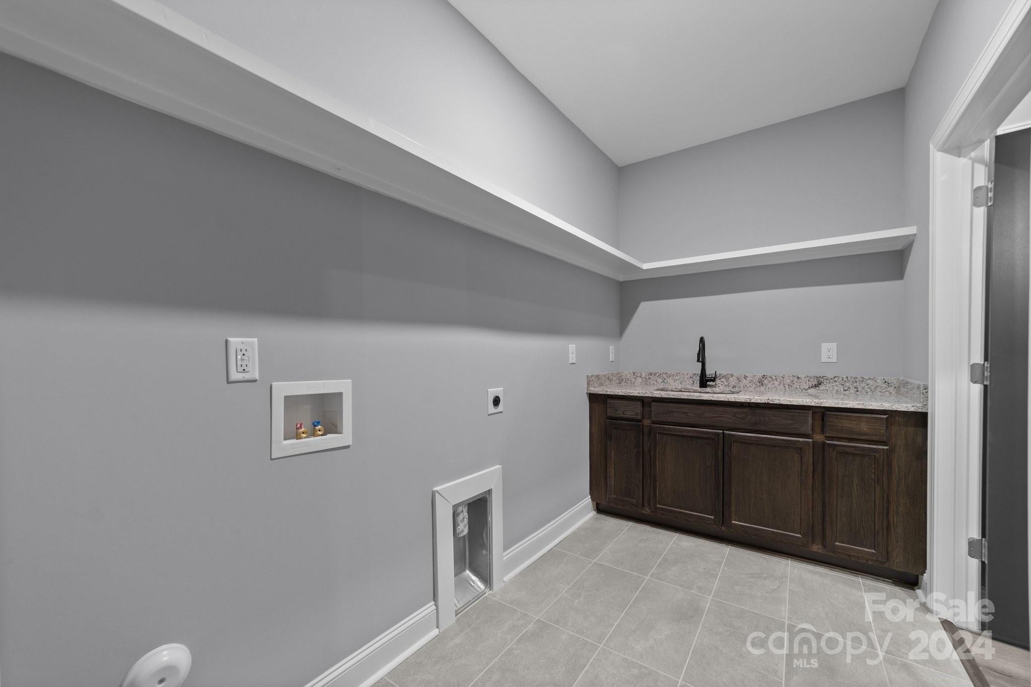 2694 Woodcrest Drive Property Photo 35