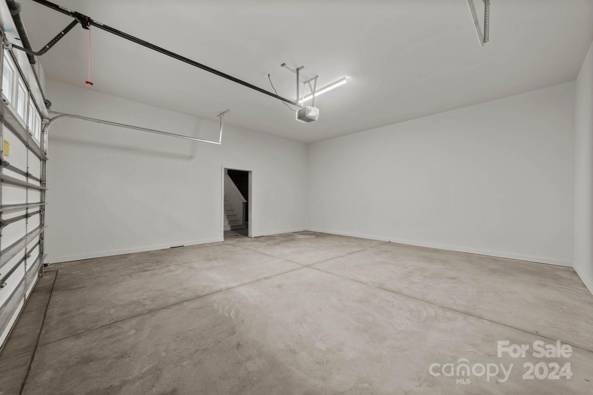 2694 Woodcrest Drive Property Photo 44