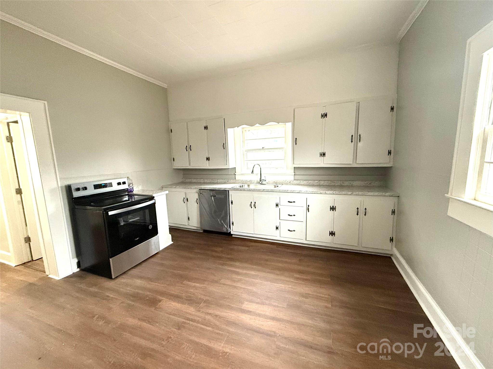186 Wilson Drive Property Photo 10