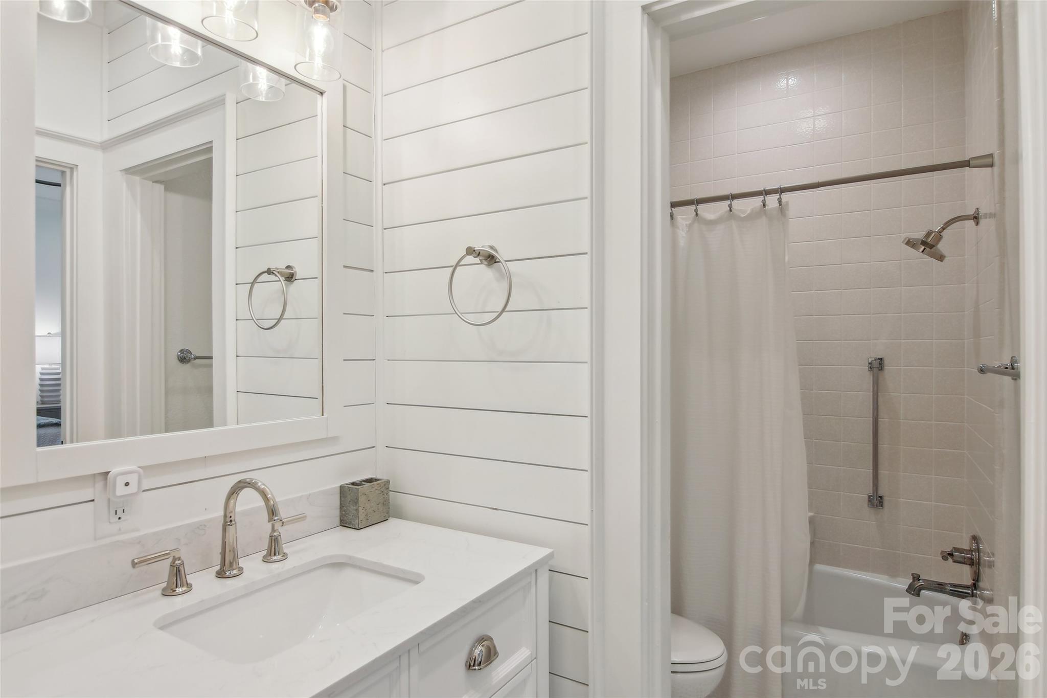 2272 West Club Boulevard Property Photo 29
