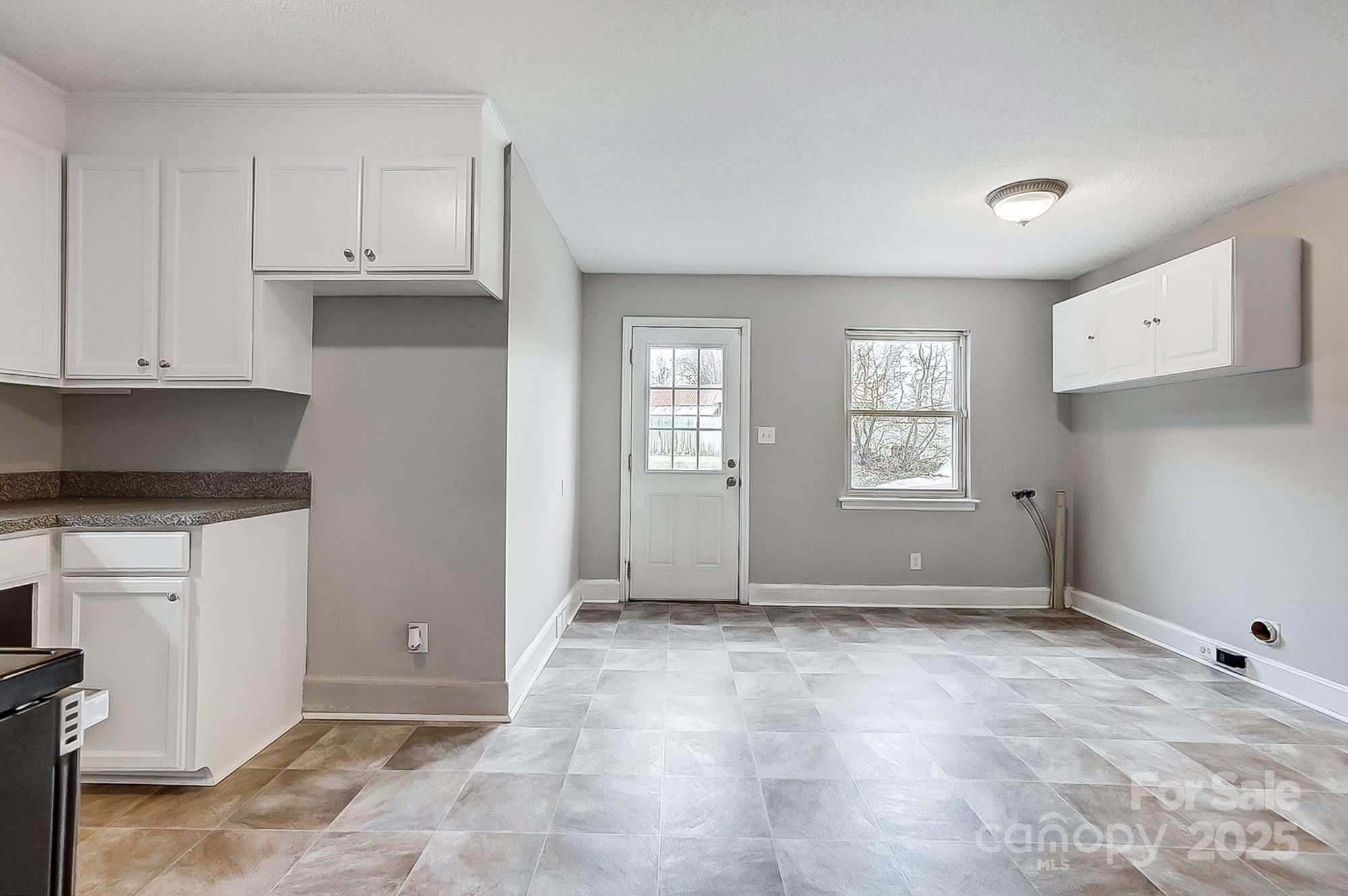 2504 Juniper Drive Property Photo 8