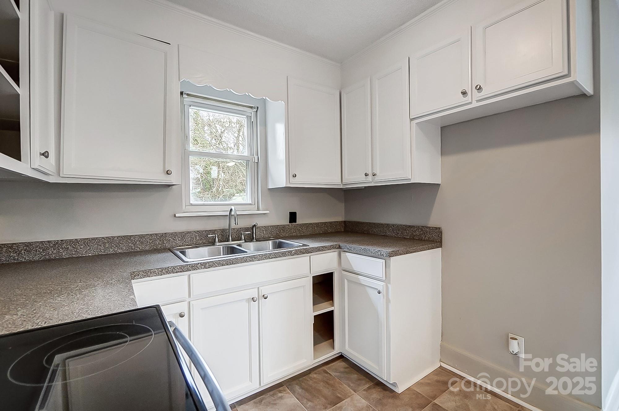 2504 Juniper Drive Property Photo 12