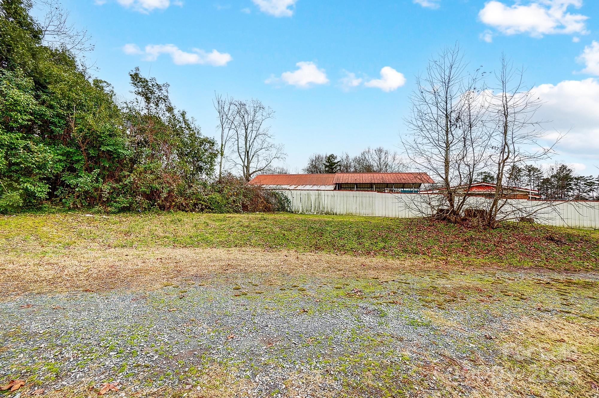 2504 Juniper Drive Property Photo 39
