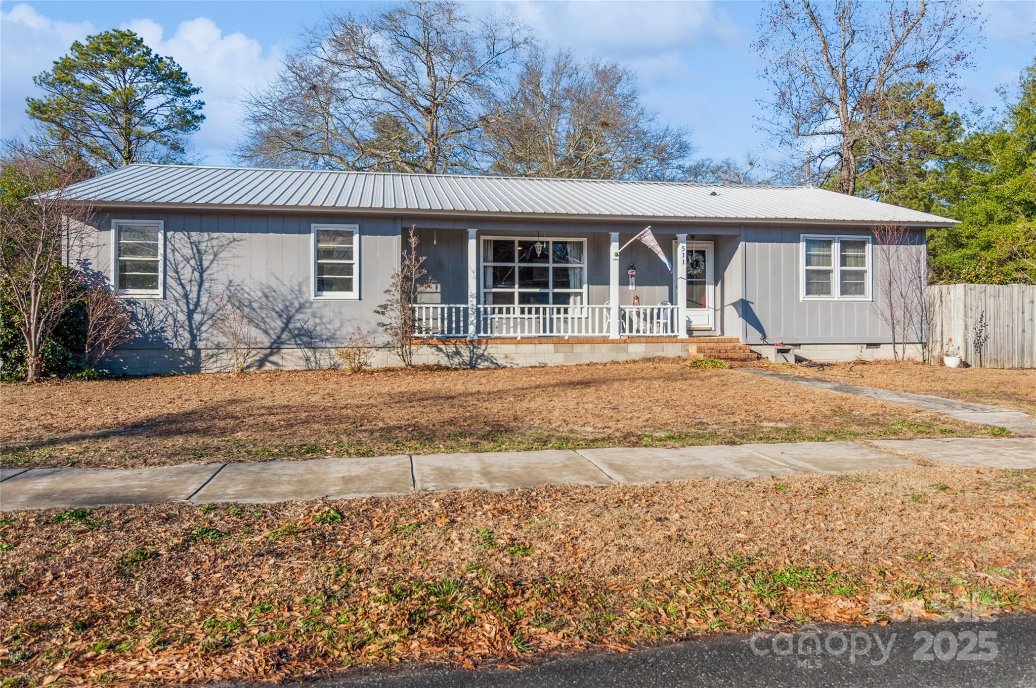 511 E Church Street Property Photo