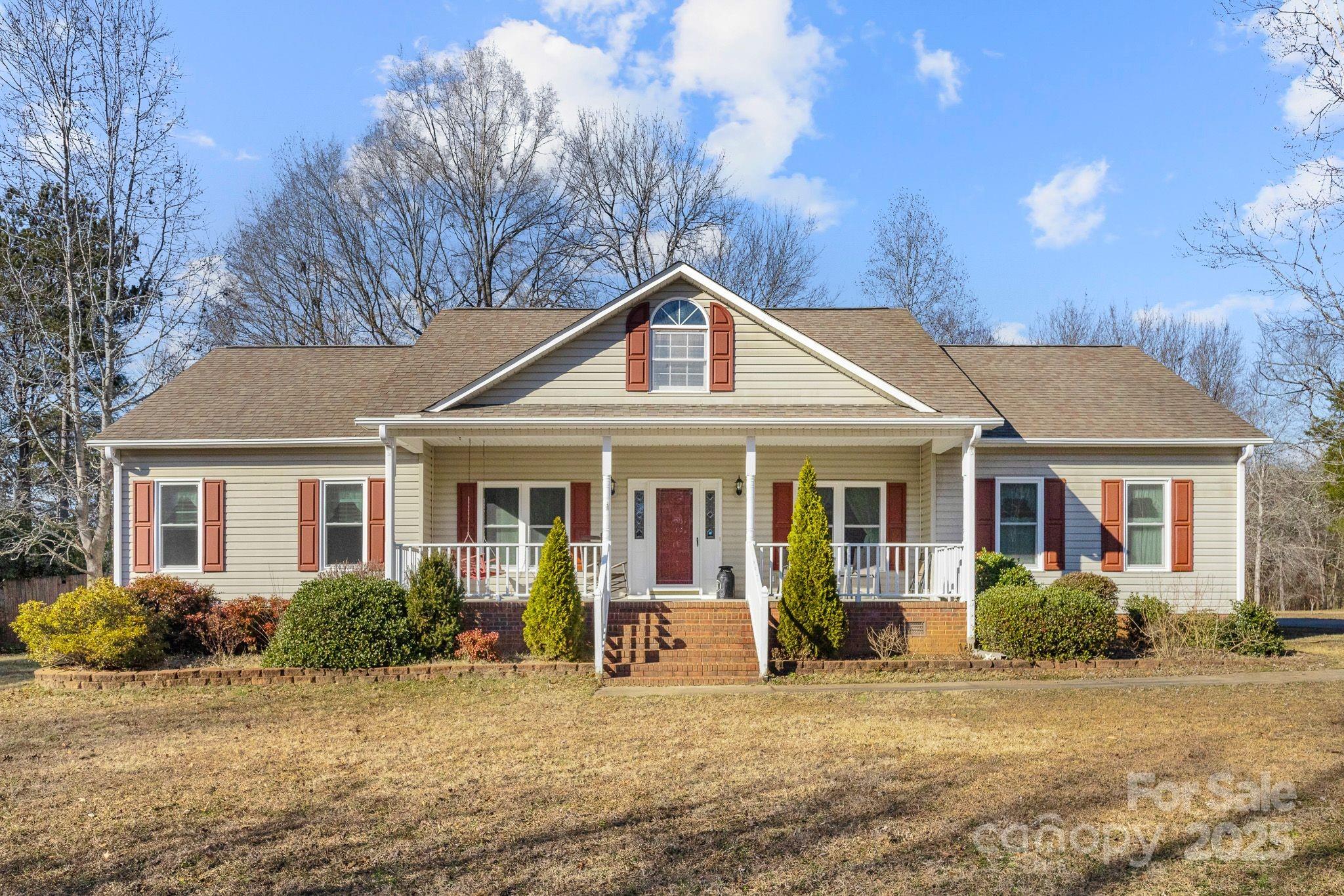 1357 Meadowdale Road Property Photo 1