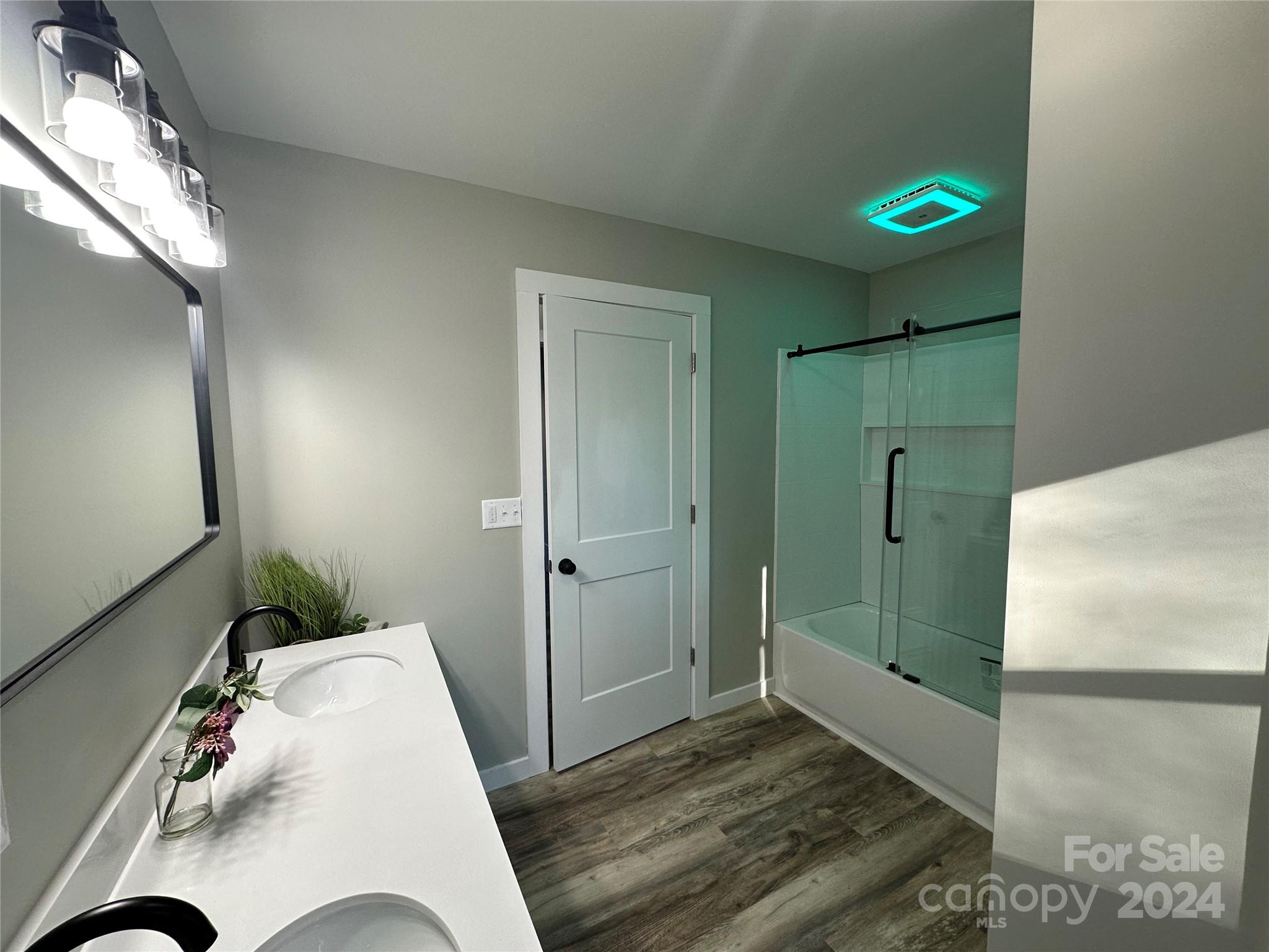 3055 Bedford Avenue Property Photo 29