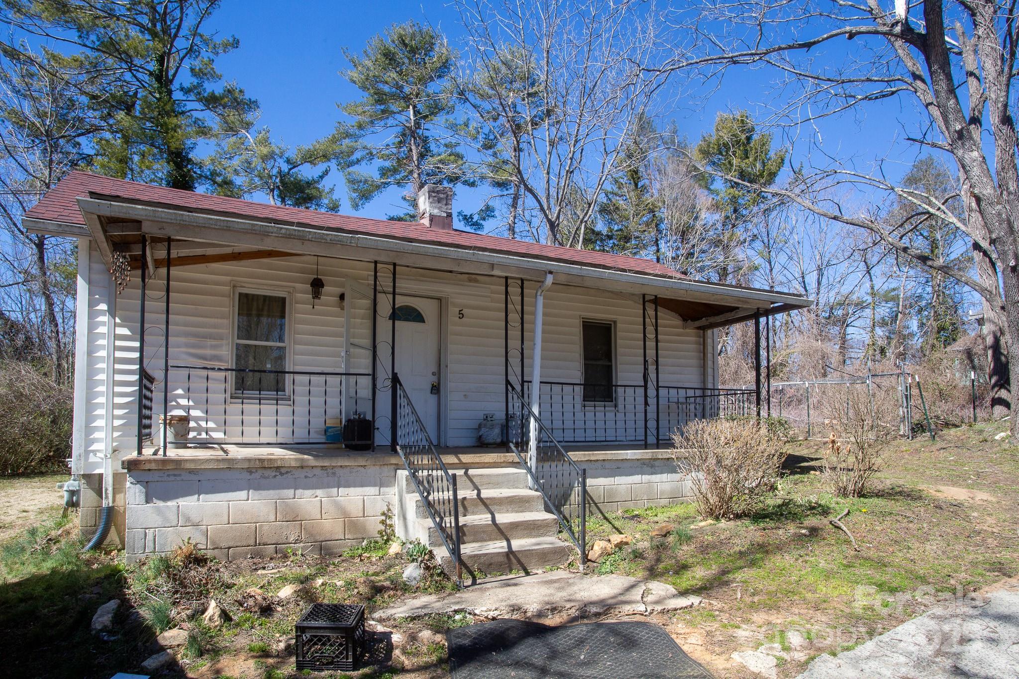 5 White Avenue Property Photo