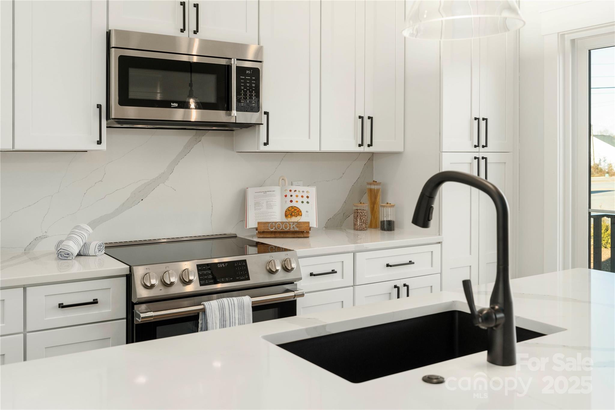 106 Isle Of Pines Road Property Photo 12