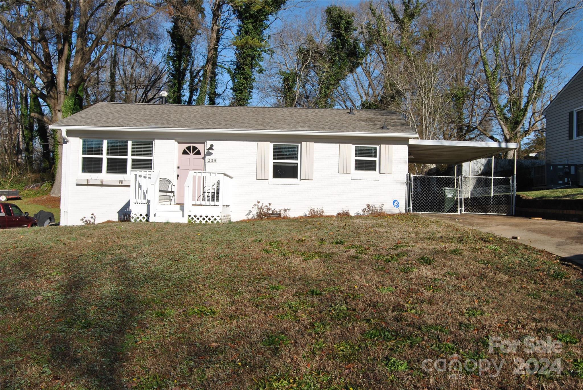 208 Nila Dawn Avenue Property Photo 1
