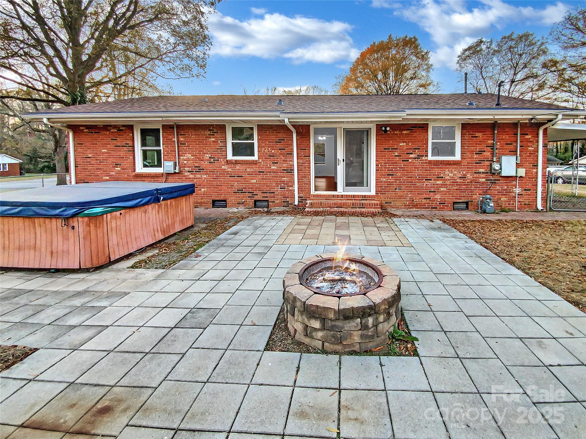 2823 Edsel Place Property Photo 8