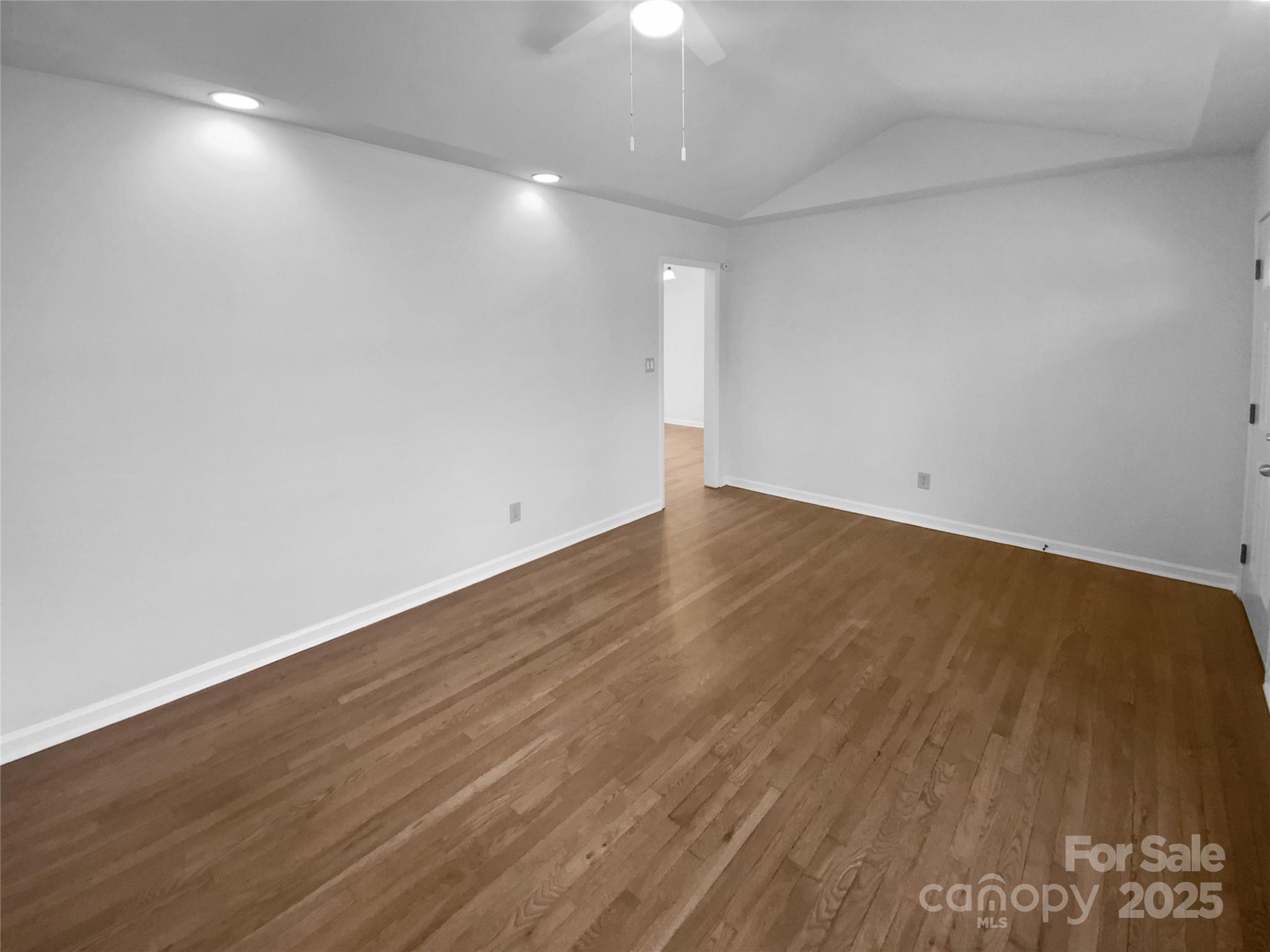 2823 Edsel Place Property Photo 9