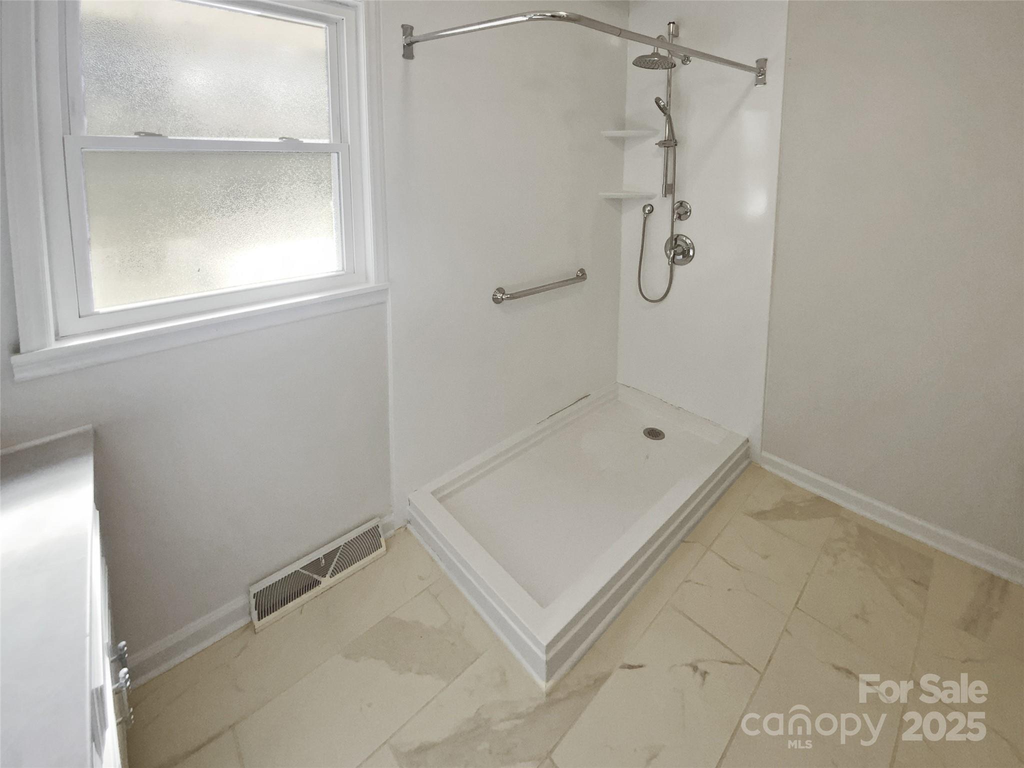 2823 Edsel Place Property Photo 16