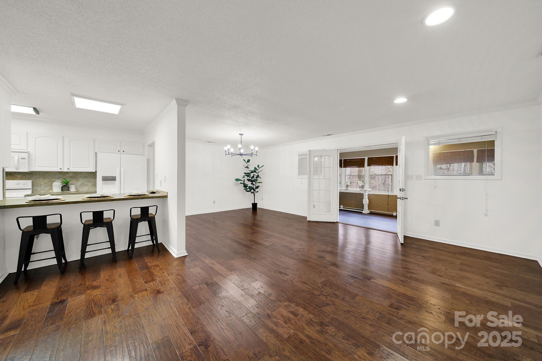 114 Ashbrook Drive Property Photo