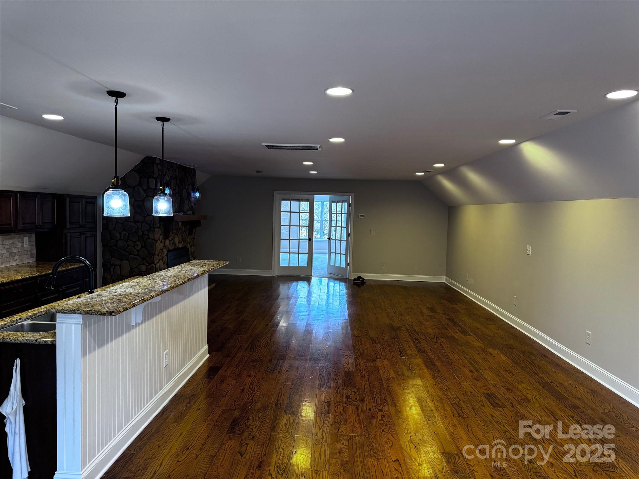 5312-a Davis Road Property Photo 1