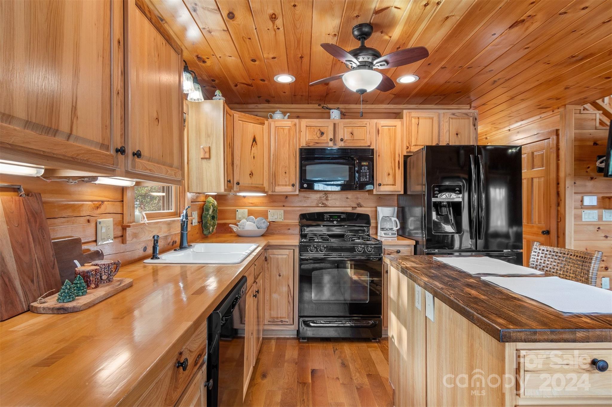 2257 Quiet Creek Lane Property Photo 25