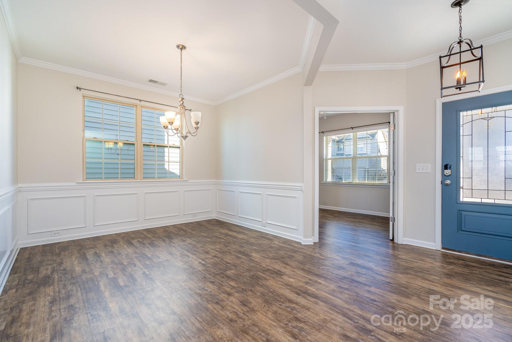 1878 Sapphire Meadow Drive Property Photo 5