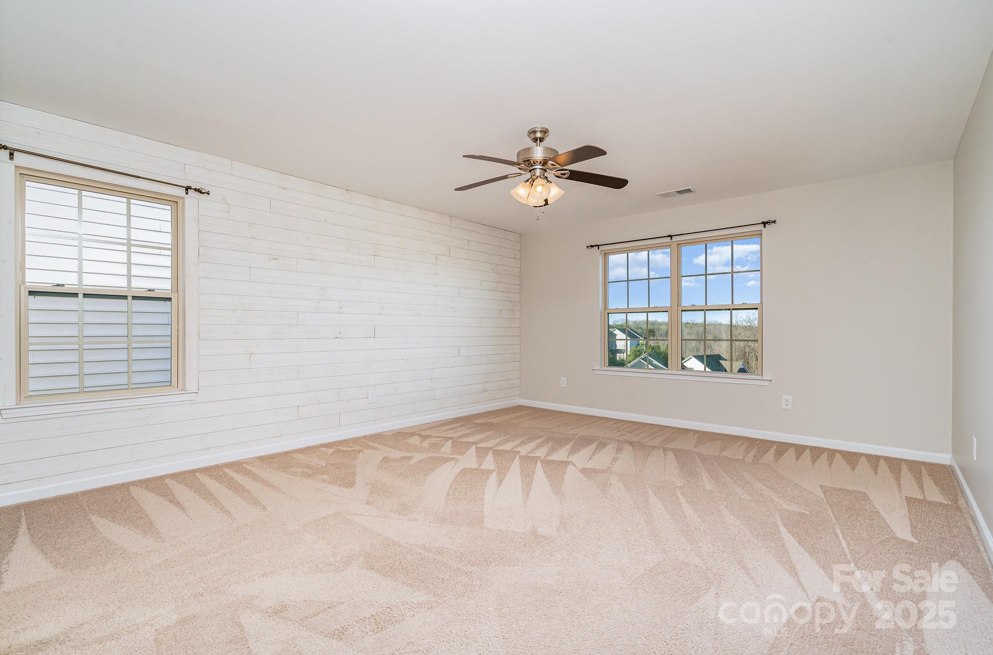 1878 Sapphire Meadow Drive Property Photo 15