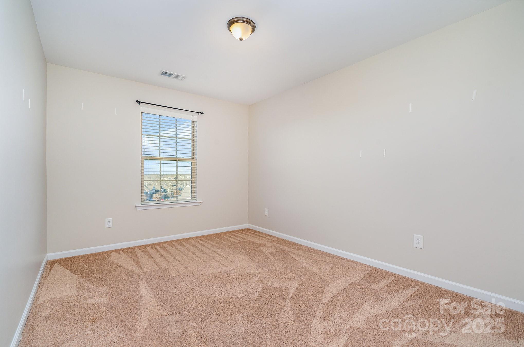 1878 Sapphire Meadow Drive Property Photo 19