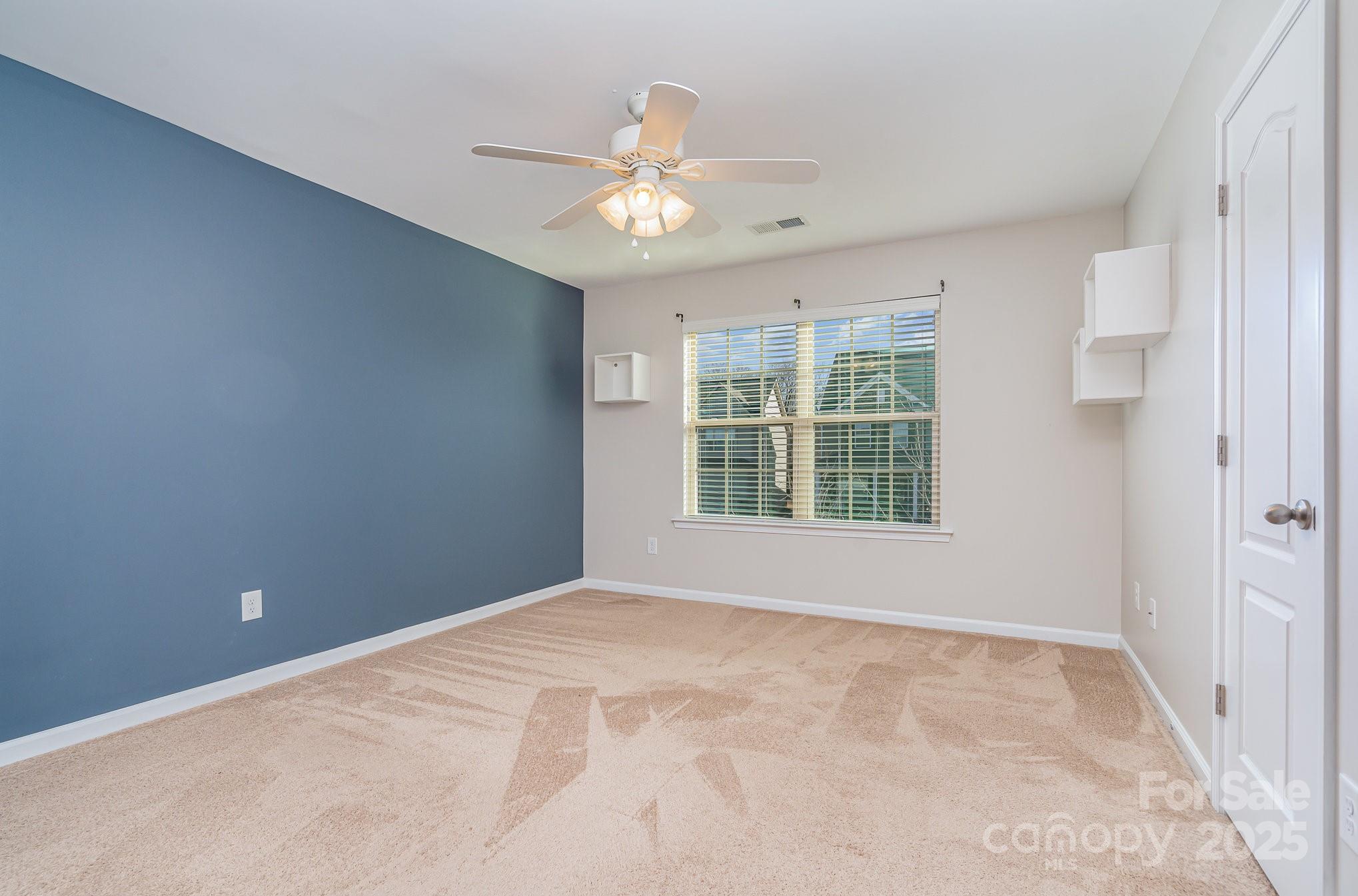 1878 Sapphire Meadow Drive Property Photo 21