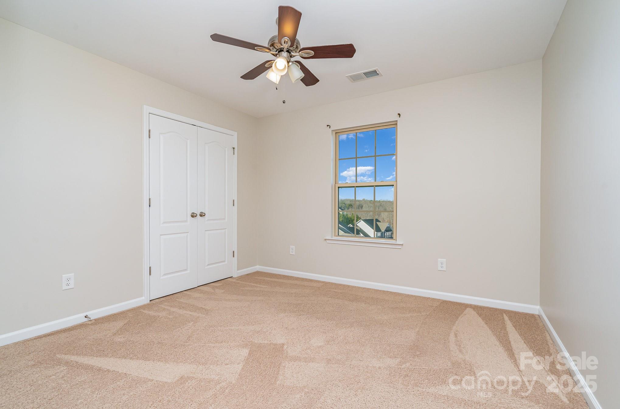 1878 Sapphire Meadow Drive Property Photo 22