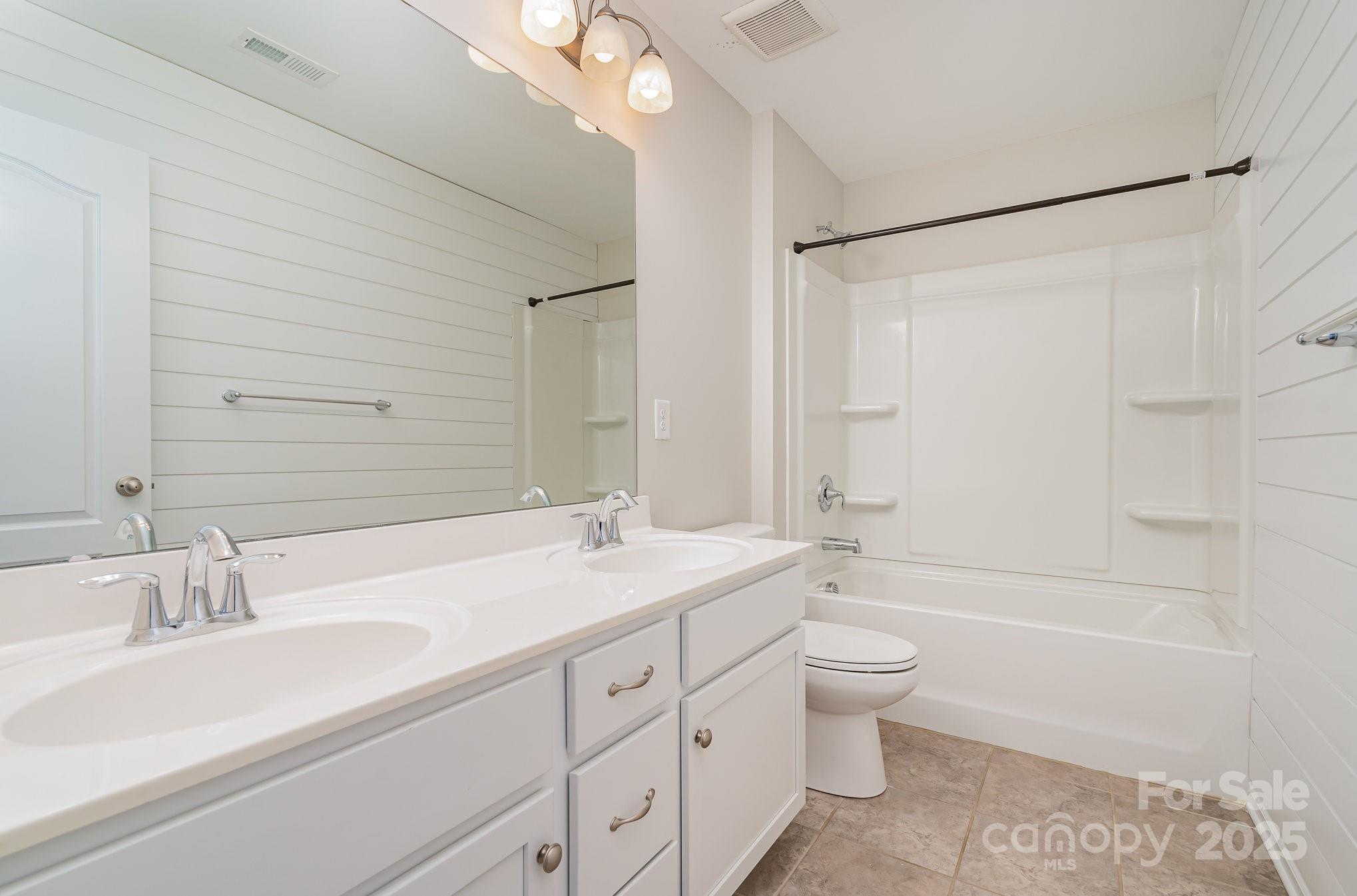 1878 Sapphire Meadow Drive Property Photo 23