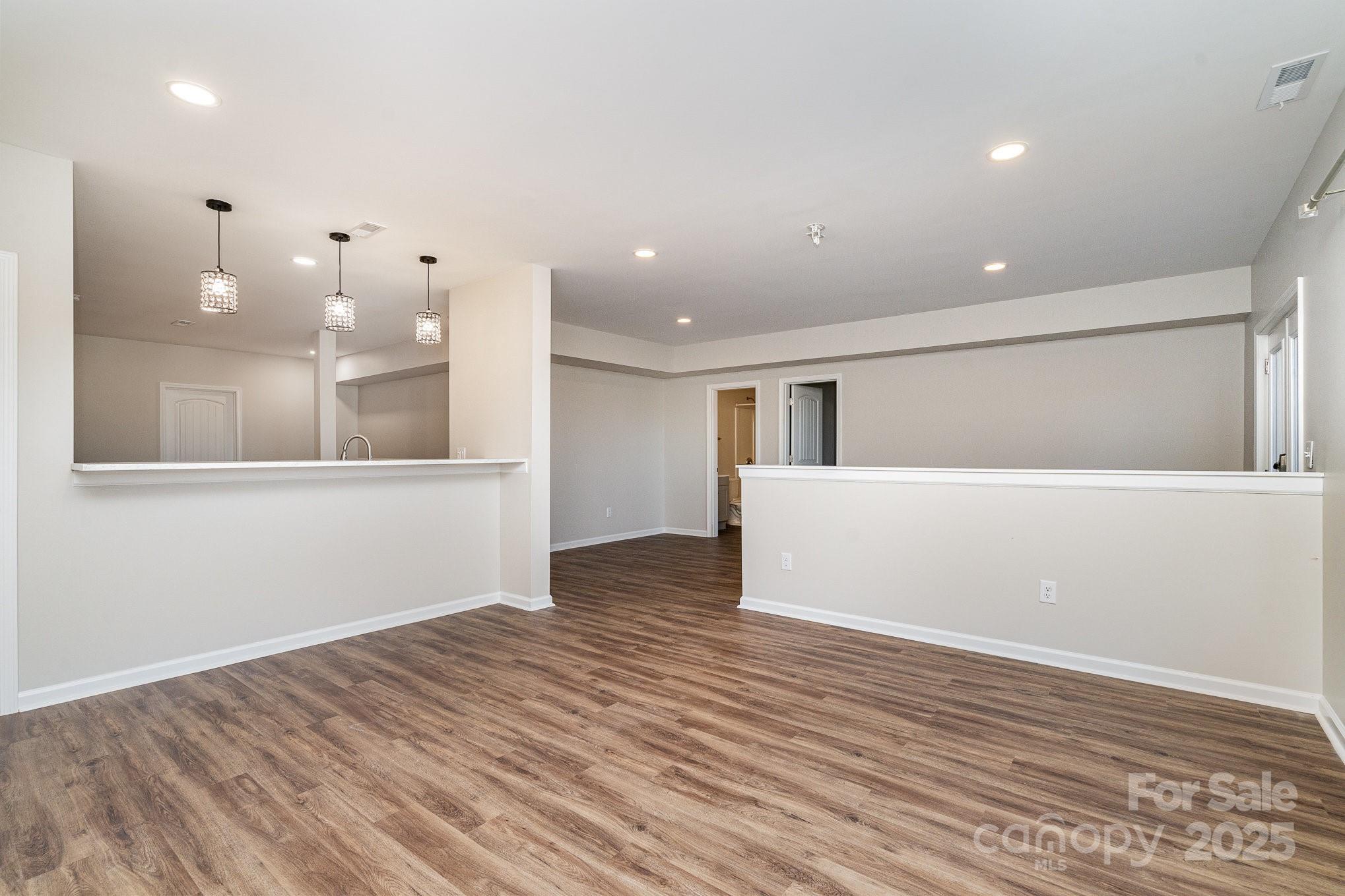 1878 Sapphire Meadow Drive Property Photo 32