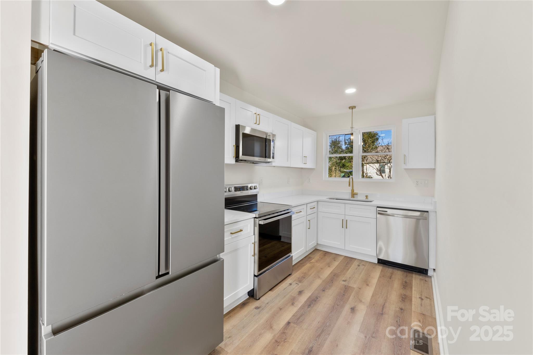 1024 8th Street Property Photo 4
