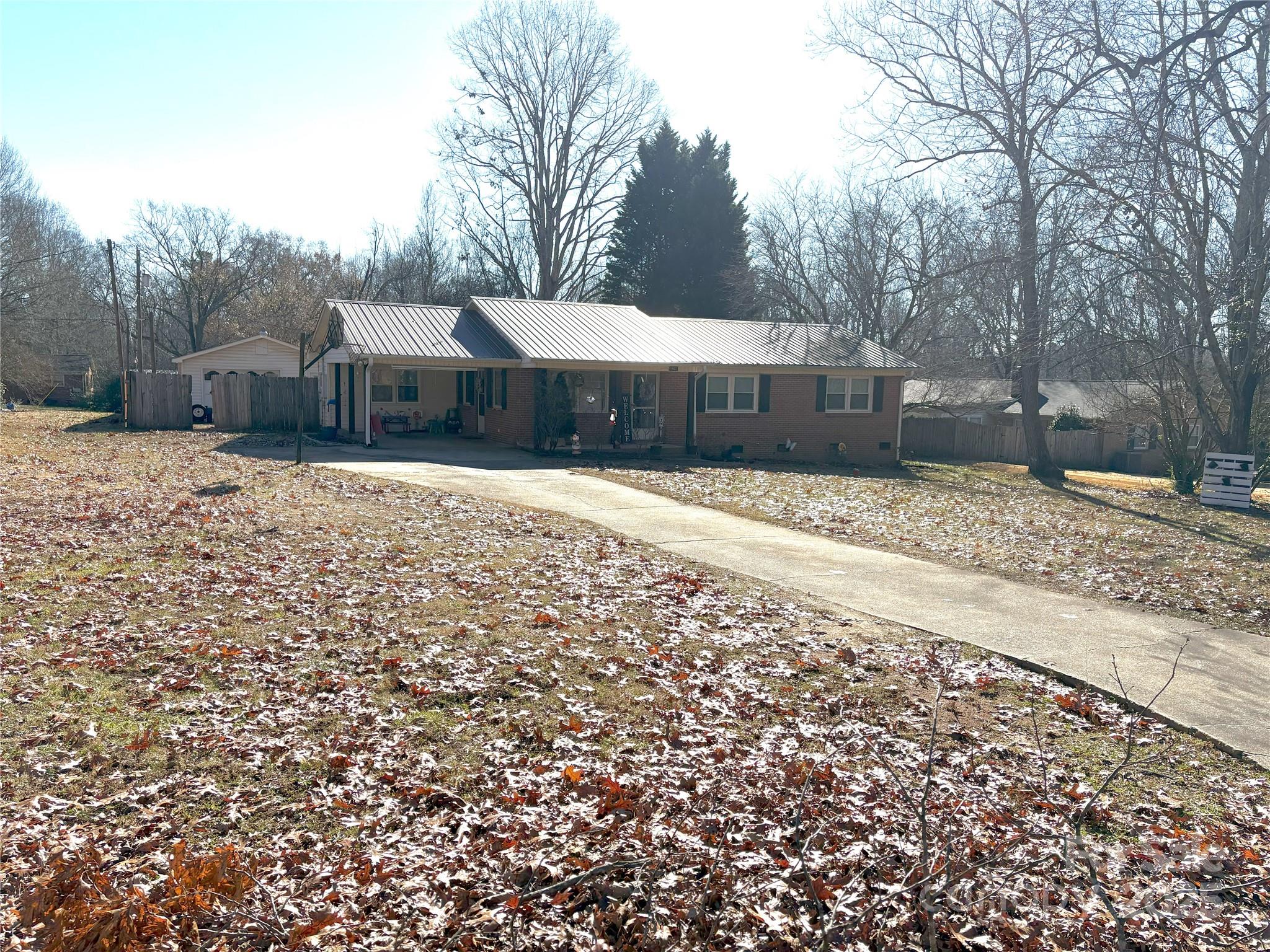 1432 Poston Drive Property Photo 1