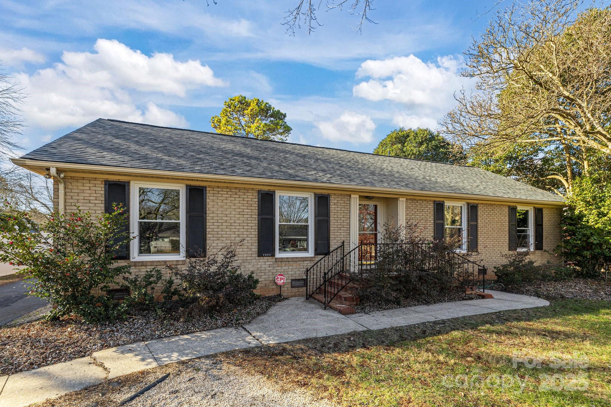 2008 Townsend Avenue Property Photo